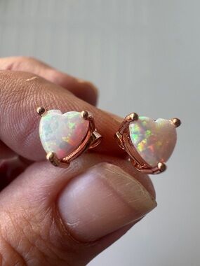 Rose Gold Heart Opal Stud Earrings 18GF